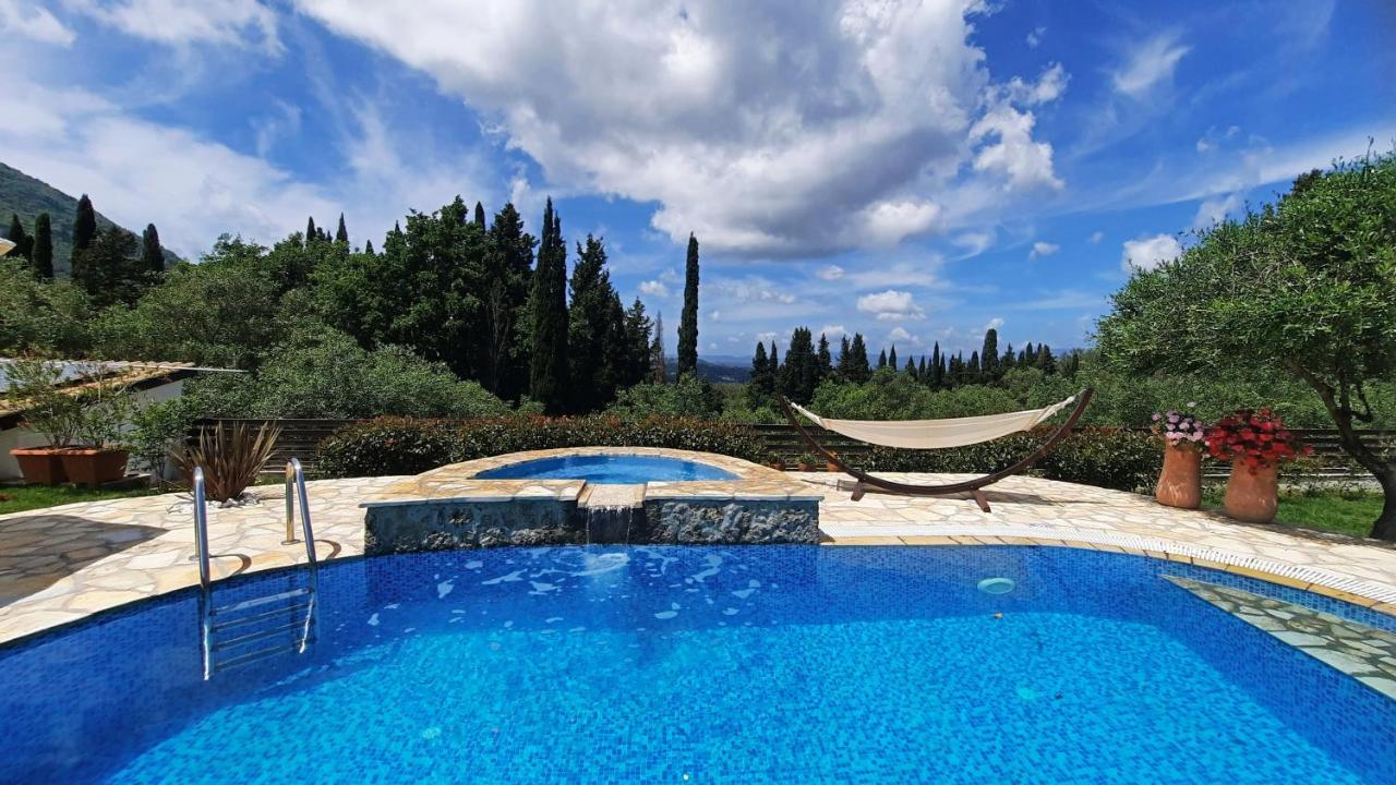 villa claire corfu Achílleion Extérieur photo
