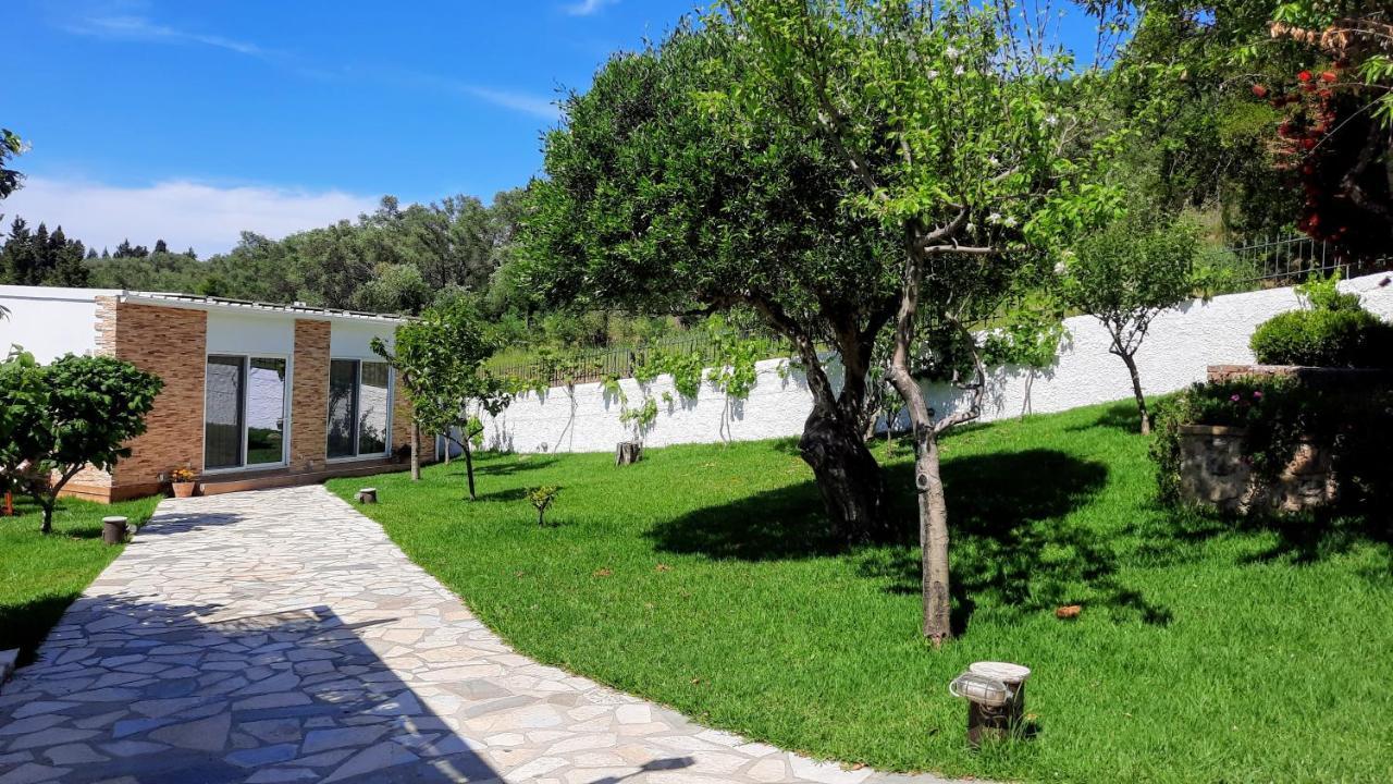 villa claire corfu Achílleion Extérieur photo